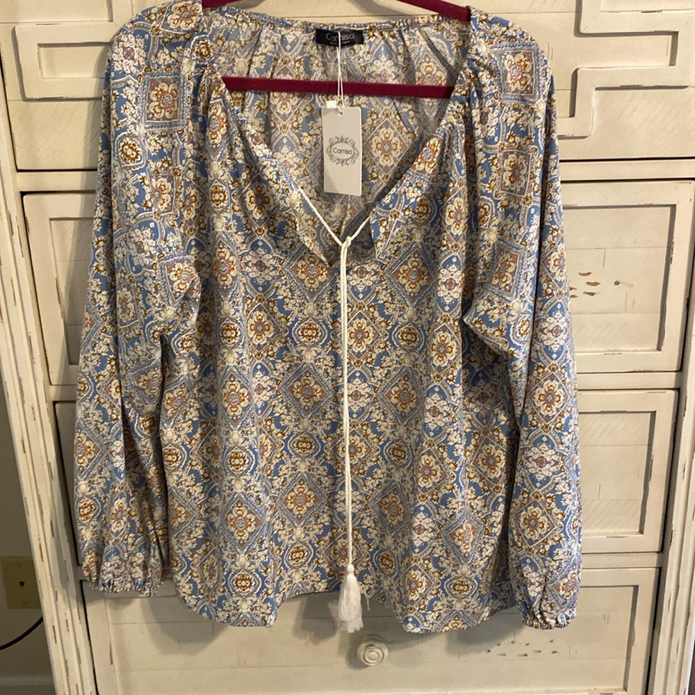 Beautiful blouse NWT